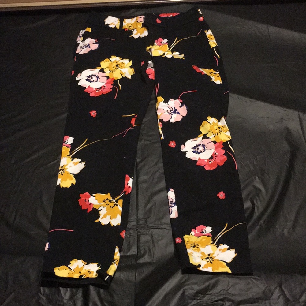 Old Navy flower pants